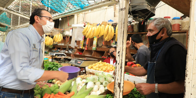 Gobierno municipal refrenda respaldo a mercados y locatarios