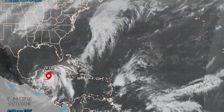 Tormenta tropical Zeta se convierte en huracán, va para Península de Yucatán