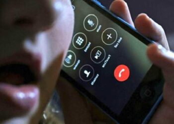 Nueva forma de extorsión: Se hacen pasar por tu familia y te piden dinero para enfrentar el covid