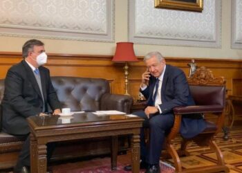 AMLO felicita por triunfo en Bolivia a Luis Alberto Arce