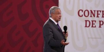 AMLO enviará una iniciativa de ley para que desaparezcan los outsourcing