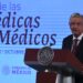 AMLO emite decreto para establecer el Día del Médico; lo dedica al personal que atiende Covid