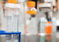 Por seguridad suspenden pruebas de anticuerpos covid-19 de Eli Lilly