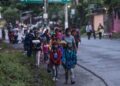 Caravana migrante busca influir en comicios de EEUU: AMLO