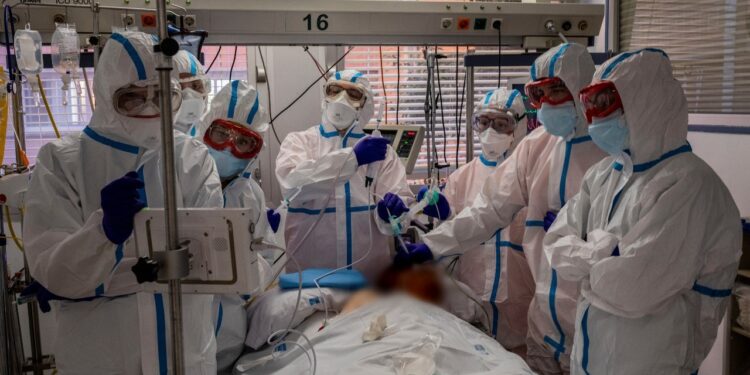 Rusia espera registrar segunda vacuna contra covid-19