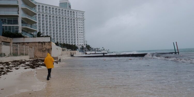 Lluvias torrenciales seguirán en Quintana Roo y Yucatán