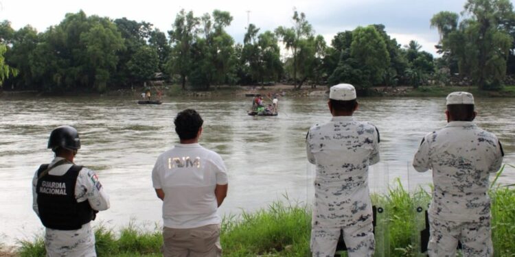 Con drones vigilan la frontera sur de México