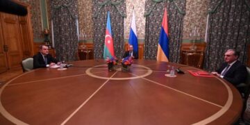 Armenia y Azerbaiyán acordaron alto al fuego a partir del sábado