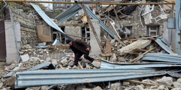 Se registran bombardeos sobre Nagorno Karabaj, Azerbaiyán, pese a alto al fuego