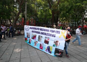 Sabotaje contra gobierno por abasto de medicamentos contra cáncer: AMLO