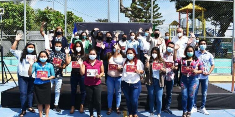 El programa Jóvenes construyendo el futuro avanza en El Salvador