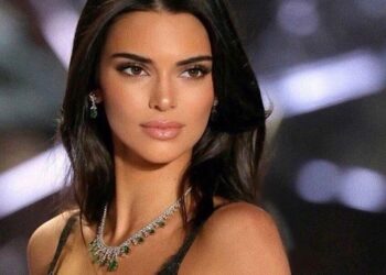 Pasos para tener cejas rectas