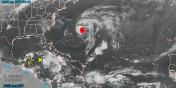 Nueva tormenta se aproxima al Caribe mexicano