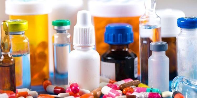 A la venta en tianguis de Iztapalapa medicamentos exclusivos del sector salud sin fecha de caducidad