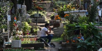 Muertes por COVID19 superan decesos por cáncer en México: Inegi