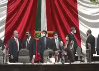 Oposición en Cámara de Diputados revienta sesión e impide transferir 33 mmdp para atender covid-19