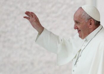 Papa Francisco estuvo posiblemente en contacto con obispo infectado de covid, advierte Australia