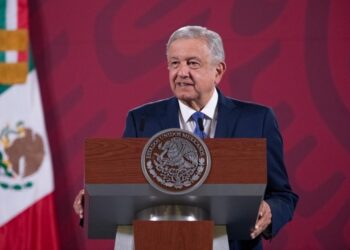 Calderón pagó 13 mdd a empresa ligada a García Luna por curso de hora y media