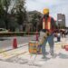 Se colocan rampas para abordar transporte público en ciclovía de Carranza
