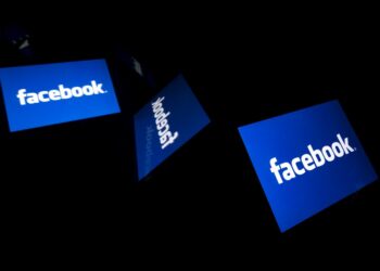Facebook y Twitter eliminan campañas de manipulación electoral a favor de Trump