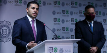 Bajo ‘Operación Zócalo’, UIF bloquea cuentas de 14 grupos delictivos