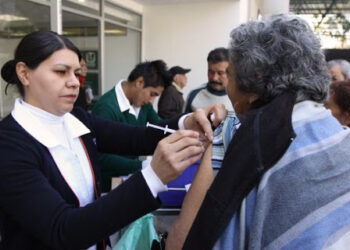 IMSS iniciará el lunes vacunación contra la influenza estacional