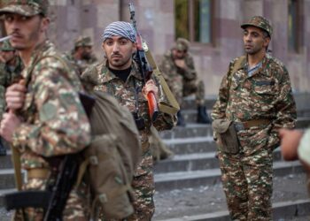 Putin, Trump y Macron piden a Azerbaiyán y Armenia cesar el fuego en Nagorno Karabaj