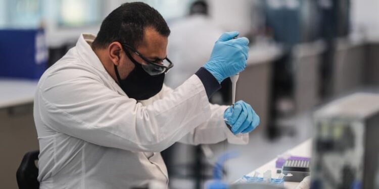 AstraZeneca suministrará 216 millones de vacunas Latinoamérica, entre ellos México