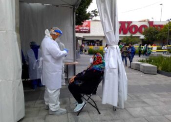 Primer día de pruebas rápidas en CdMx aglomera más de 2 mil personas