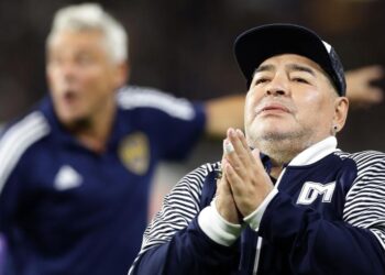 Operan con éxito a Maradona por  hematoma subdural