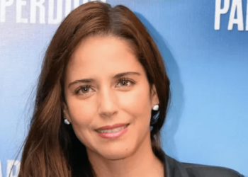Ana Claudia Talancón cuenta como fan la golpeó
