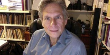 Muere el poeta y escritor mexicano Sandro Cohen por Covid-19
