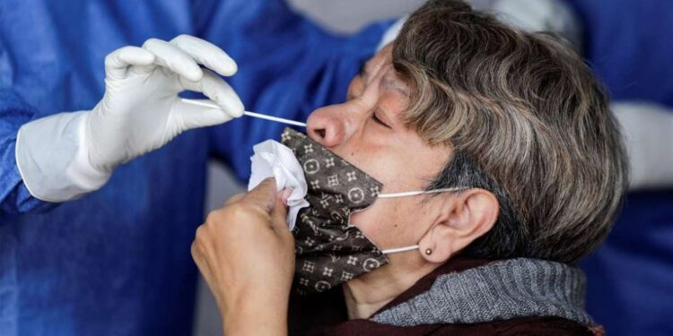 México suma 96 mil 430 muertos y 986 mil 177 casos de COVID-19