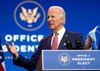 Biden celebra transición de poder en EU