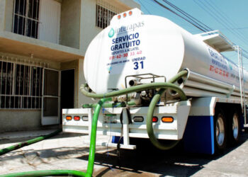 Programa “Agua en casa, un chorro de ayuda” abastece más de 2 millones de litros diarios
