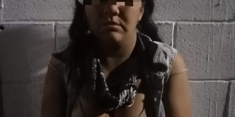 Asaltaba transeúntes con arma blanca