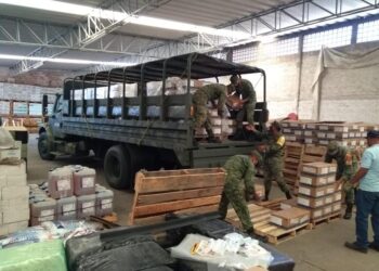 El Ejército Mexicano hace entrega de insumos médicos