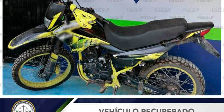 Se localizó moto robada en Aquismón