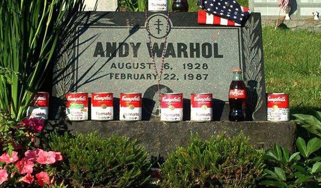 Las tumbas de Andy Warhol y Botticelli