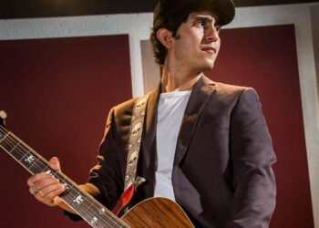 “Nunca Jamás” onceava producción discográfica del cantautor Beto Lobo
