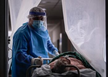 México llega a 101 mil 926 muertos y a 1 millón 049 mil 358 casos de Covid-19