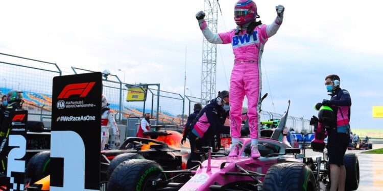 Checo Pérez saldrá tercero en el Gran Premio de Turquía