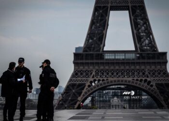 Desmantelan en Francia red que expedía certificados falsos de COVID-19