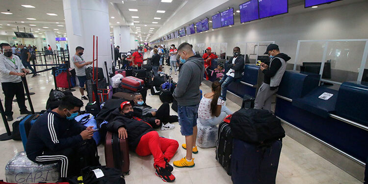 SRE pide evitar viajes no esenciales en épocas navideñas para evitar casos de covid-19
