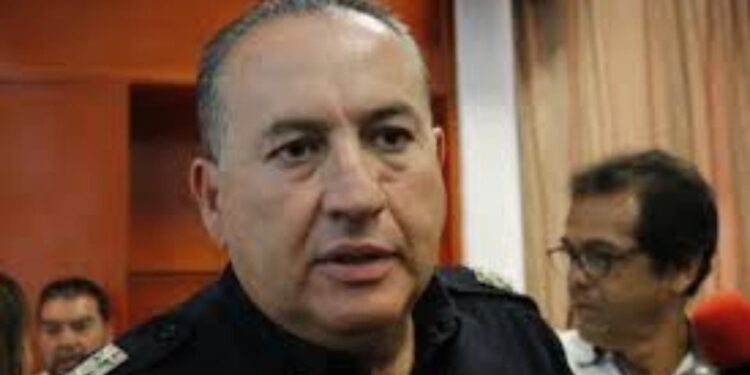 Destituyen a director de Policía de Cancún por ordenar disparos al aire en protesta feminista