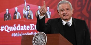 Hoy habrá conclusiones sobre outsourcing tras negociación con sector privado: AMLO
