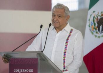 AMLO suspende gira en Nayarit y Sinaloa debido a inundaciones en Tabasco