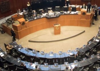 Senado aprueba la Ley Nieto, que permite a Hacienda bloquear cuentas sin orden judicial