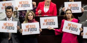 AMLO agradece a los senadores por aprobar la eliminación del fuero presidencial