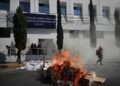 Feministas realizan destrozos en la Fiscalía General de Justicia de la Ciudad de México